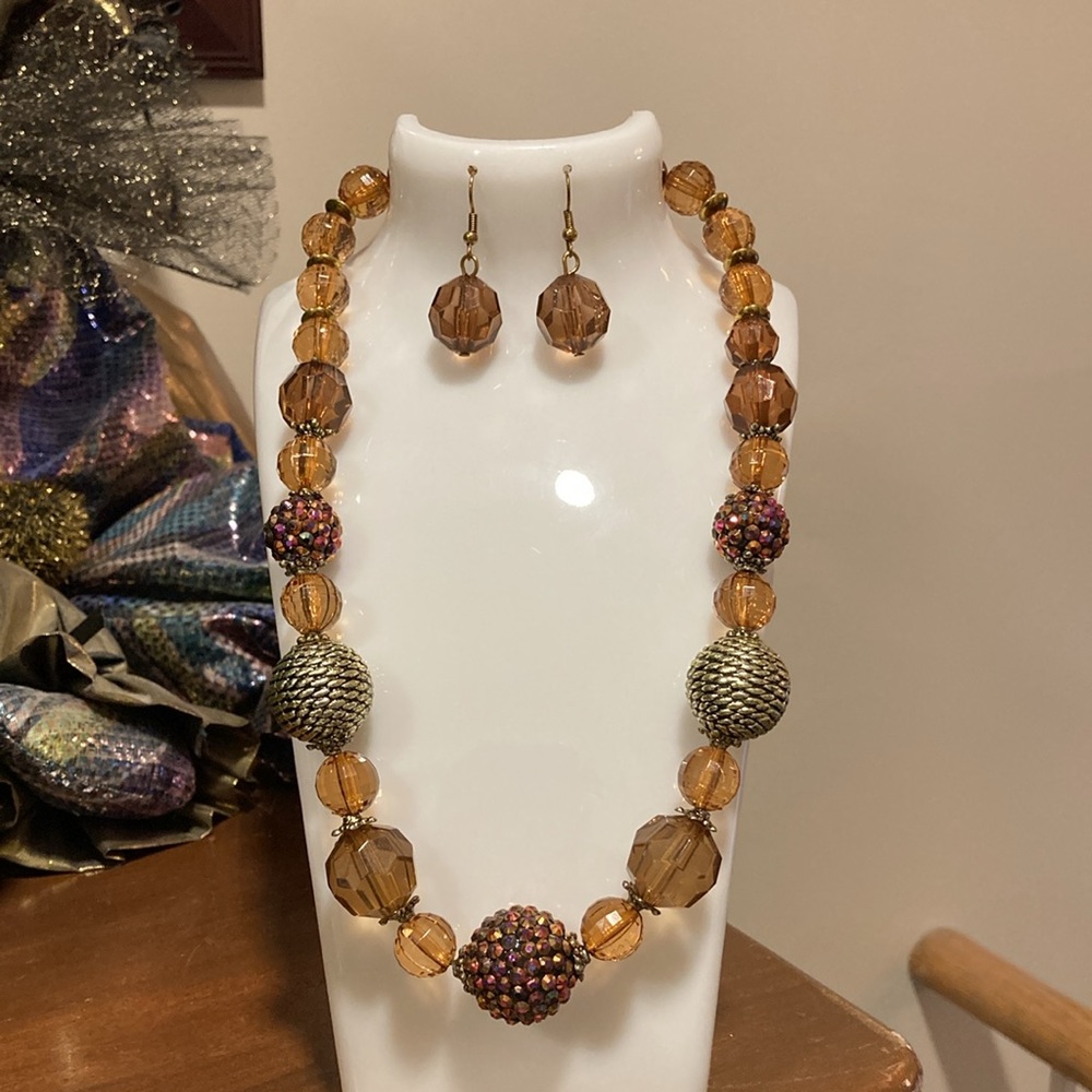 NWOT - Matching Copper Multi-Coloured Brass Tone Necklace & Earring Set